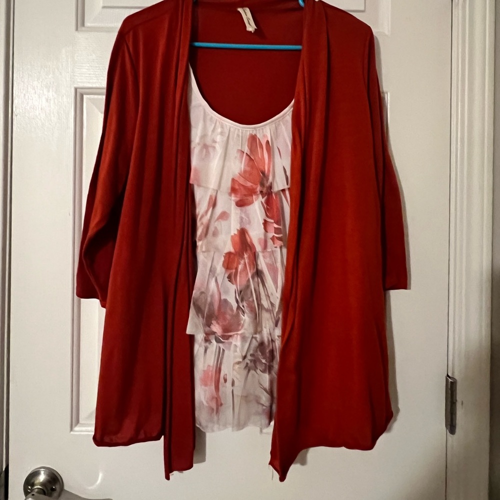 Women’s blouse in excellent condition size XL